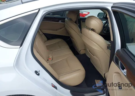 2016 Hyundai Genesis 3.8 z USA, uszkodzony, nr VIN KMHGN4JE7GU144080